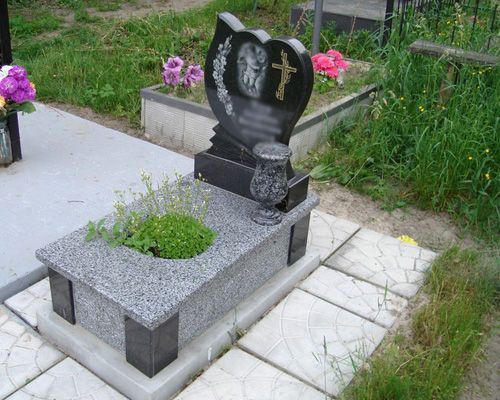 памятник на могилу недорого