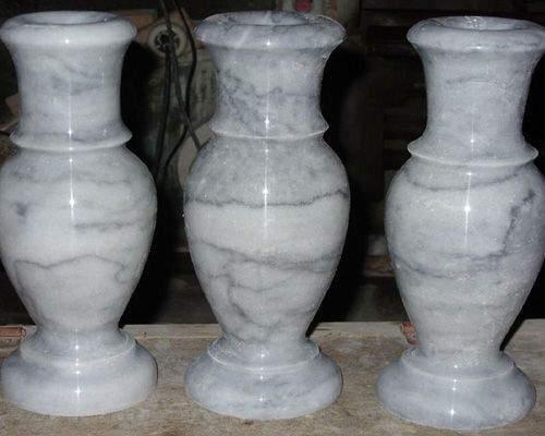 вазы из мрамора