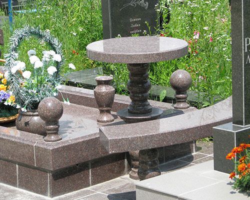оформление могилок (столик, скамейка)