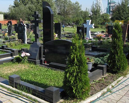 Озеленение могилы на кладбище цены