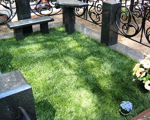 трава на могилу